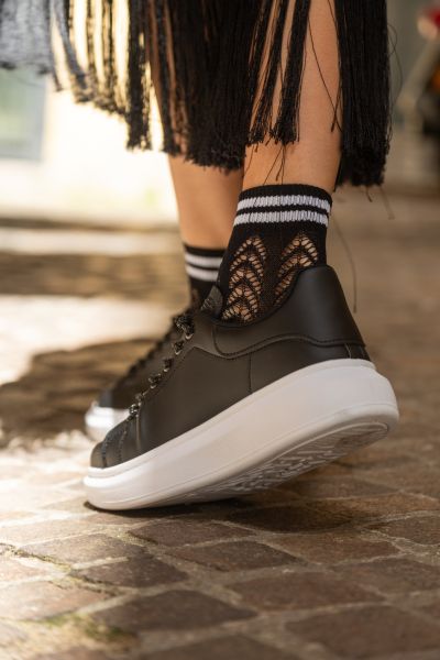 Eleganta ajour-sockor med bomull och sofistikerad randig look från Omero
